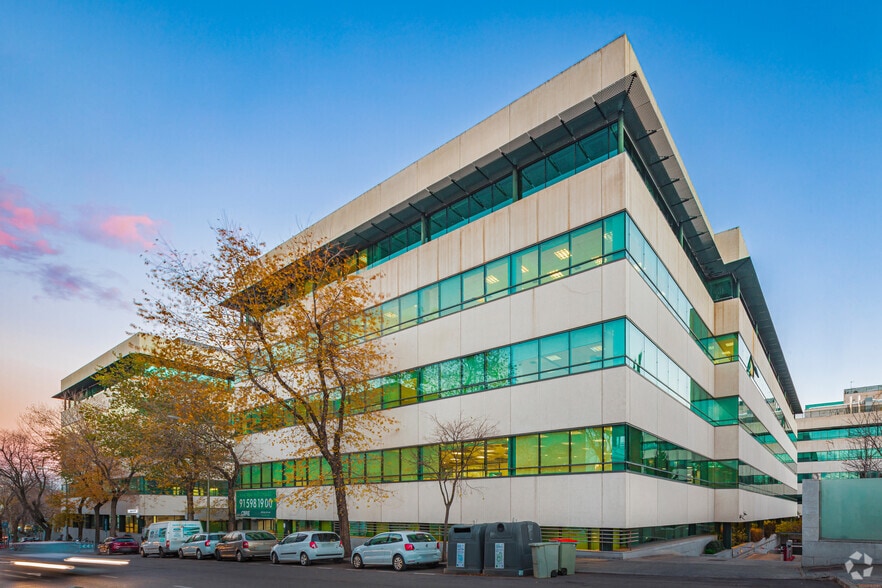 Calle Julián Camarillo, 4 B, Madrid, Madrid en venta - Foto principal - Imagen 1 de 1