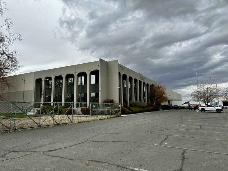 1755 Purina Way, Sparks, NV en alquiler - Foto del edificio - Imagen 3 de 36