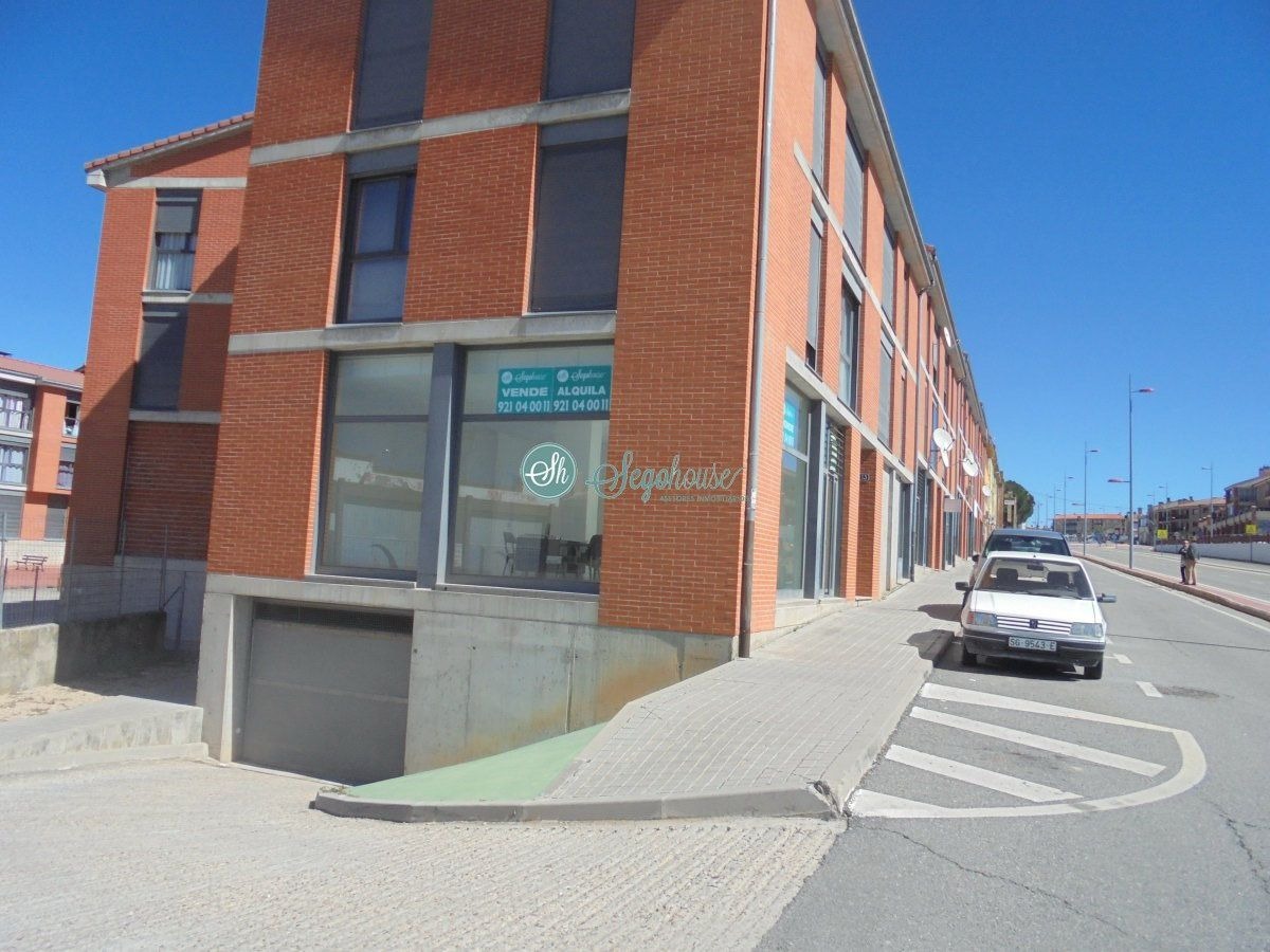 Edificio residencial en La Lastrilla, Segovia en venta Foto principal- Imagen 1 de 3