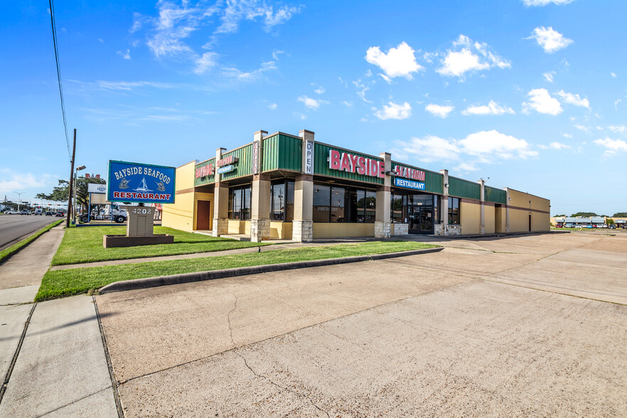 4202 N Navarro St, Victoria, TX en venta - Foto del edificio - Imagen 1 de 48