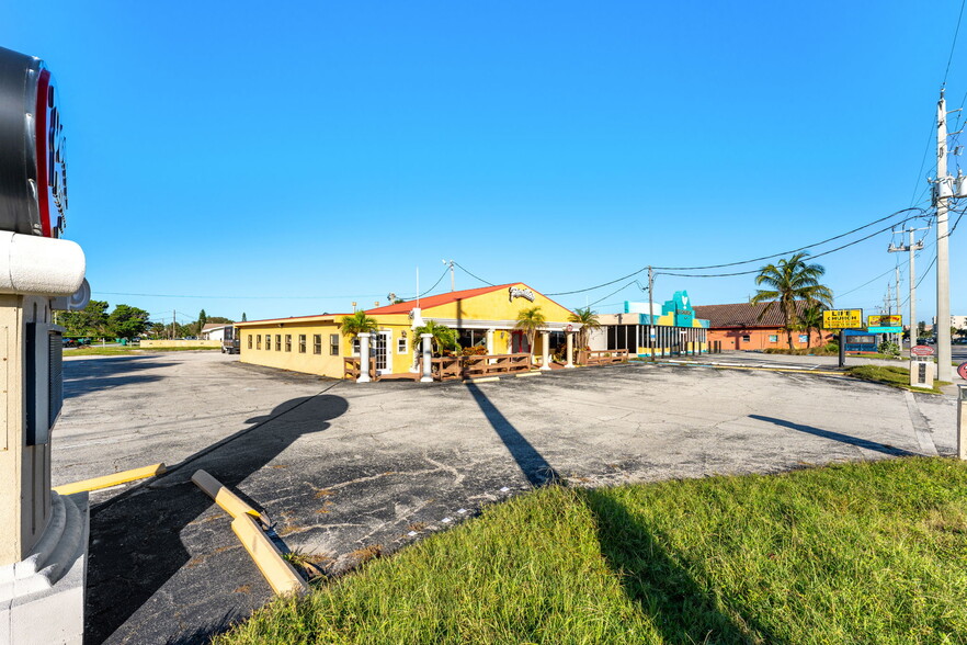 960 & 980 N Highway A1A, Indialantic, FL en venta - Foto del edificio - Imagen 3 de 19