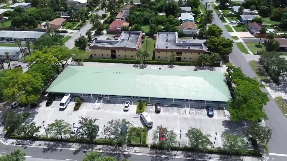 1015 10th St, Lake Park, FL en alquiler - Vídeo de anuncio comercial - Imagen 2 de 4