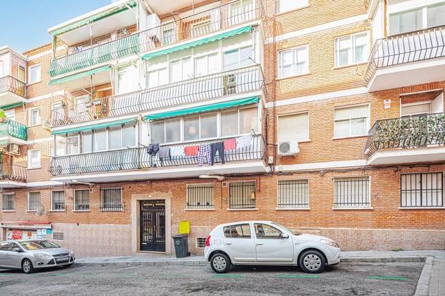 Más detalles de Callejón De Murcia, 3, Madrid - Local en alquiler