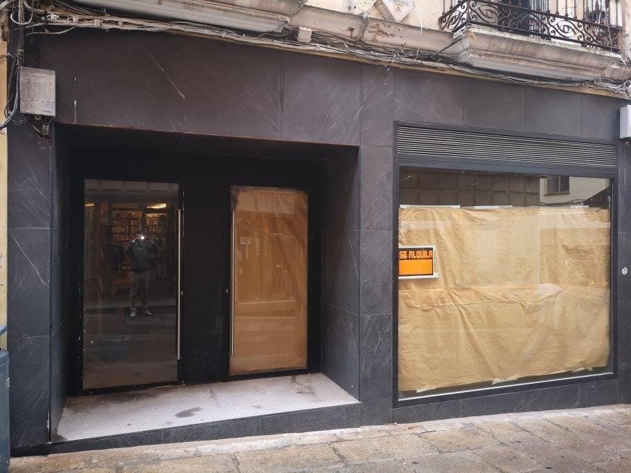 Local en Cáceres, Cáceres en alquiler Foto principal- Imagen 1 de 10