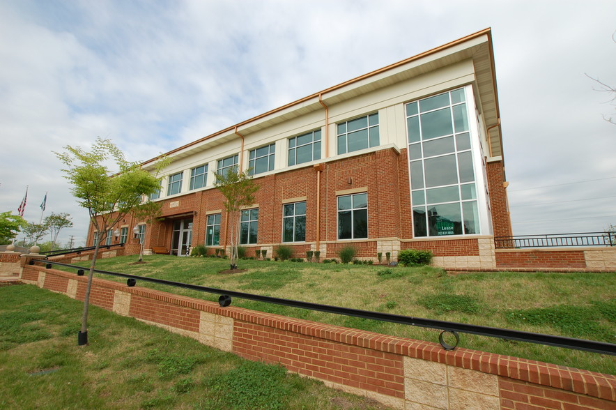 9110 Railroad Dr, Manassas Park, VA en alquiler - Foto del edificio - Imagen 3 de 36