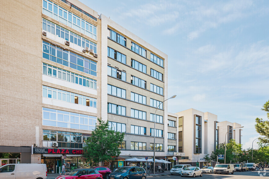 Avenida Institución Libre Enseñanza, 41, Madrid, Madrid en alquiler - Foto del edificio - Imagen 2 de 4