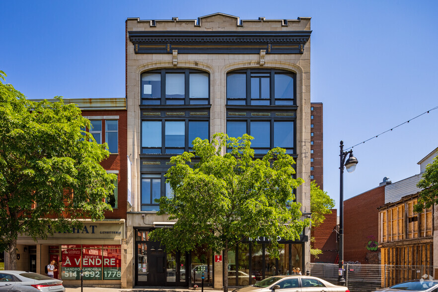 3451 Boul Saint-Laurent, Montréal, QC en alquiler - Foto del edificio - Imagen 3 de 5