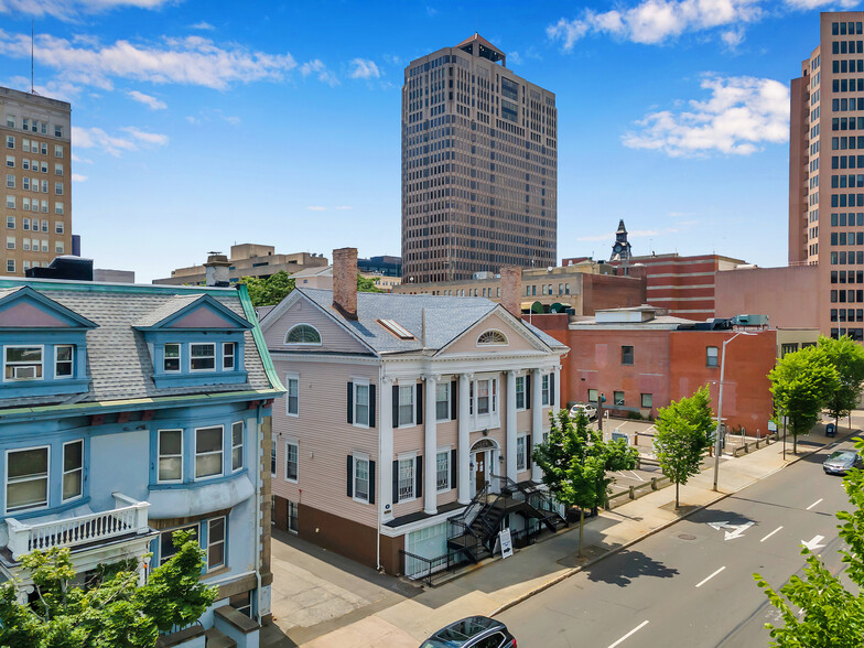 32 Elm St, New Haven, CT en alquiler - Foto del edificio - Imagen 1 de 12