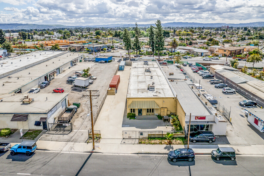 14836 Ramona Blvd, Baldwin Park, CA en venta - Foto del edificio - Imagen 2 de 17