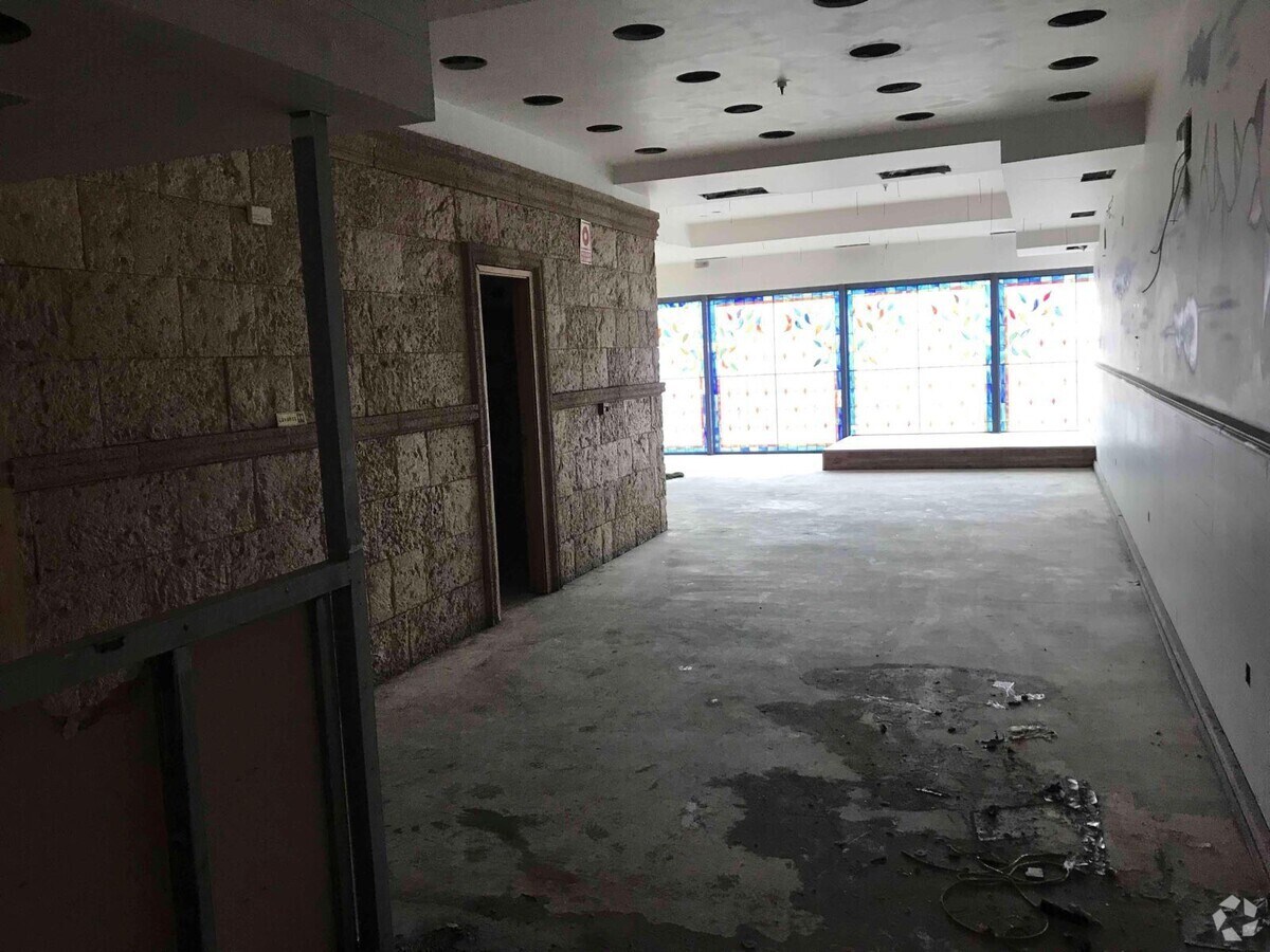 Alcobendas, MAD 28100 -  -  - Foto del interior - Image 1 of 9