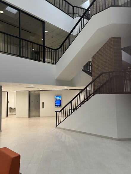 13101 Northwest Fwy, Houston, TX en alquiler - Foto del interior - Imagen 3 de 8