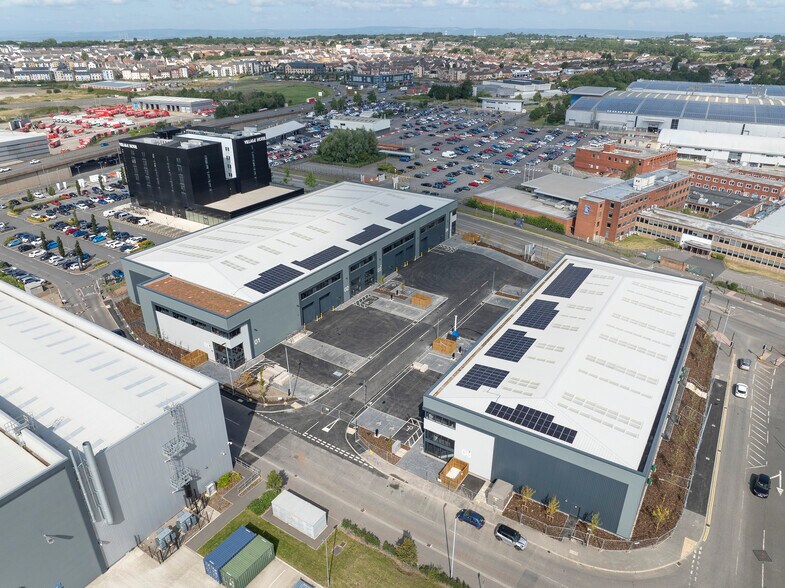 Bullfinch Close, Patchway en alquiler - Foto del edificio - Imagen 3 de 29