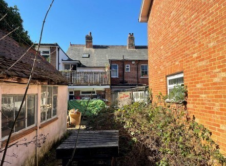 11-17 High St, Leatherhead en venta - Foto del edificio - Imagen 2 de 5