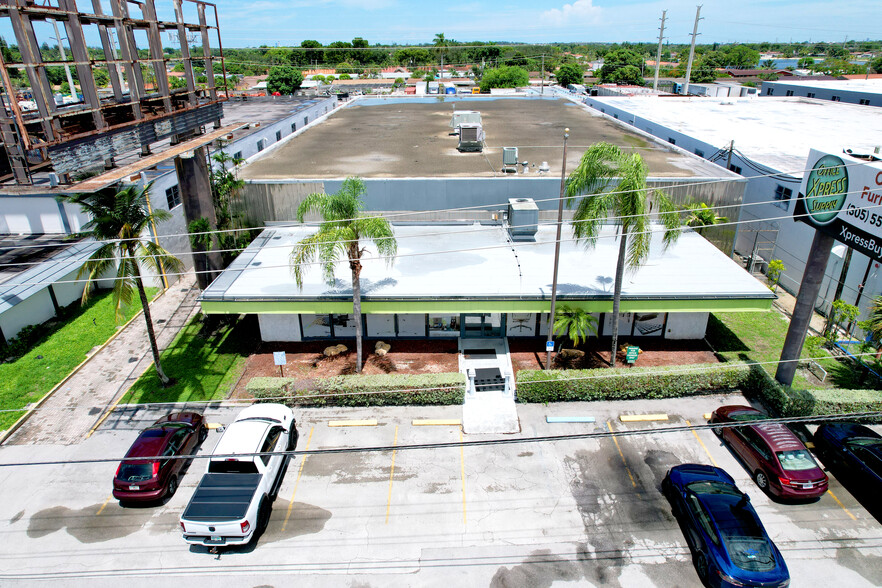 8005 W 20th Ave, Hialeah, FL en alquiler - Foto del edificio - Imagen 1 de 10