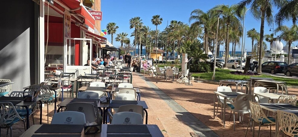 Calle Antonio Navajas Ruiz, 2H, Torremolinos, Málaga en venta - Foto del edificio - Imagen 3 de 20