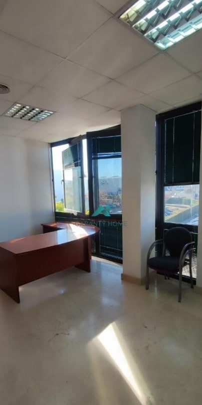 Oficina en Mairena del Aljarafe, Sevilla en alquiler Foto principal- Imagen 1 de 2