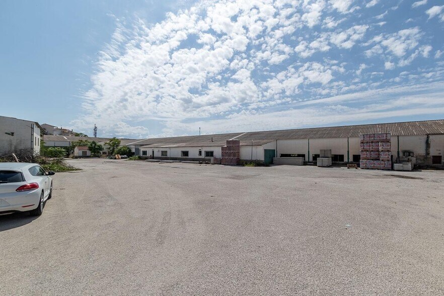 Nave en Íllora, Granada en venta - Foto del edificio - Imagen 3 de 32