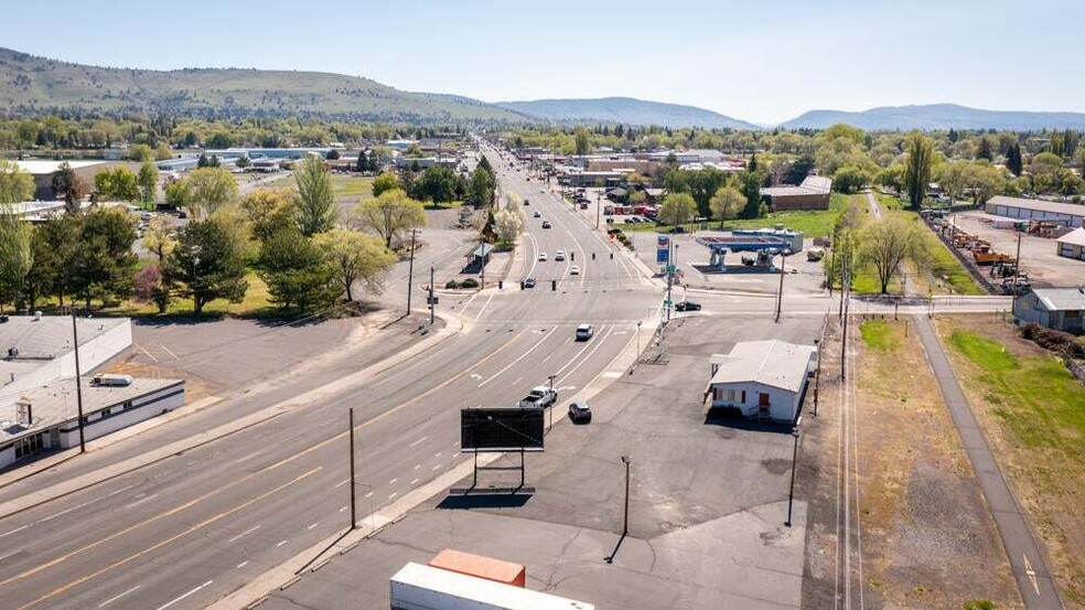 3350 S 6th St, Klamath Falls, OR en venta - Vista aérea - Imagen 2 de 14