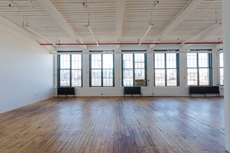 37-24 24th St, Long Island City, NY en alquiler Foto del interior- Imagen 2 de 6