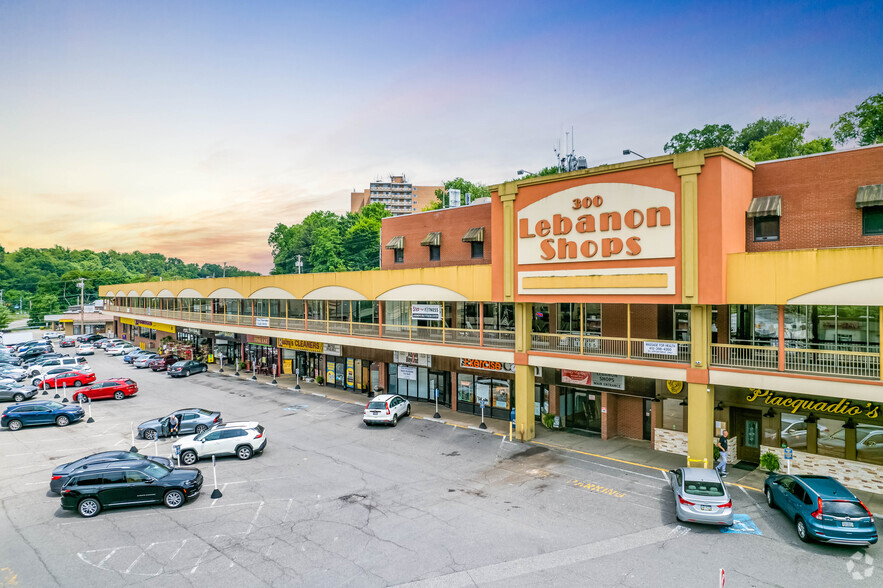 300 Mount Lebanon Blvd, Castle Shannon, PA en alquiler - Foto del edificio - Imagen 1 de 4