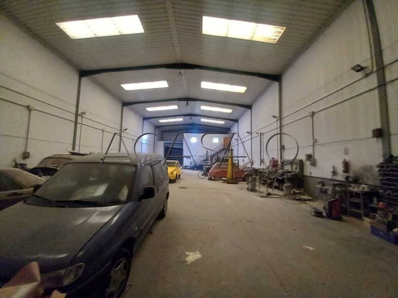 Nave en Yuncos, Toledo en venta - Foto del edificio - Imagen 3 de 7