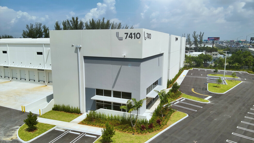 7400 NW 79th Ave, Medley, FL en alquiler - Foto del edificio - Imagen 2 de 13