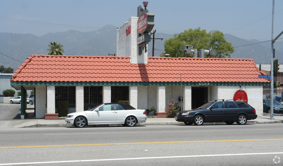 3589 Colorado Blvd, Pasadena, CA en alquiler - Foto del edificio - Imagen 1 de 11