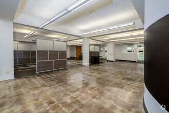 330 S Greene St, Greensboro, NC en venta Foto del interior- Imagen 2 de 13