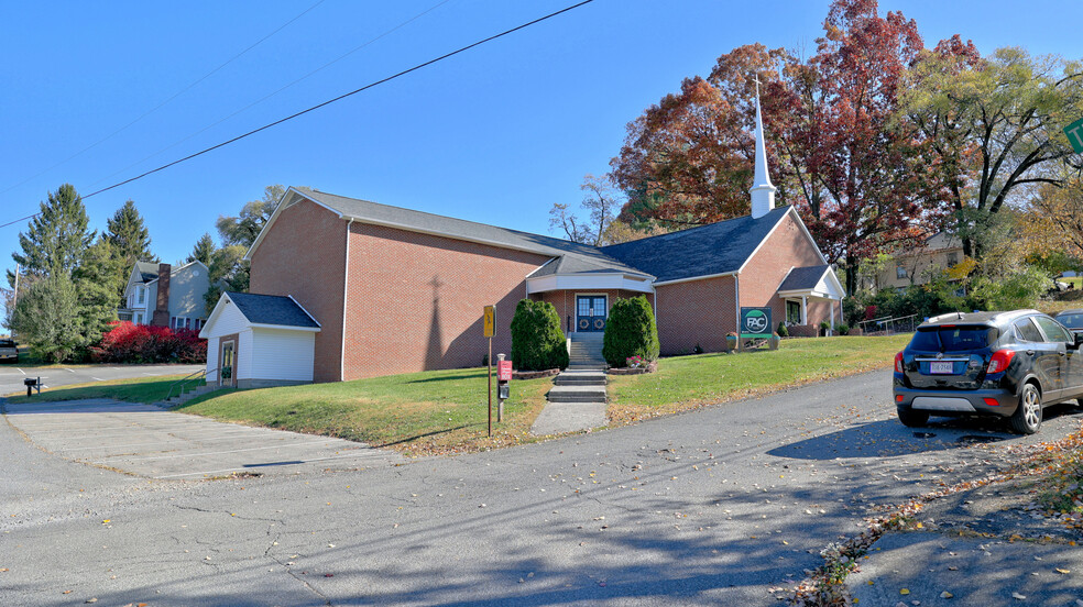 301 Bolling St, Radford, VA en venta - Foto del edificio - Imagen 2 de 59