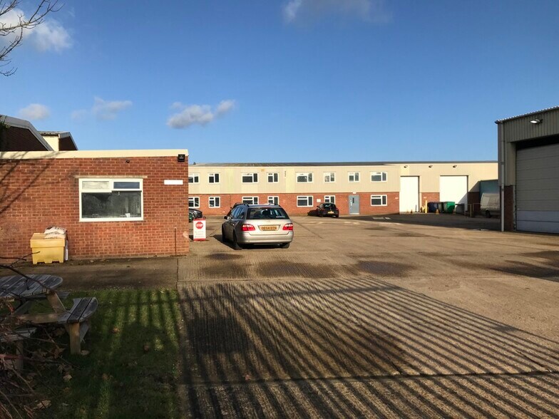 1 Borough Rd, Brackley en alquiler - Foto del edificio - Imagen 3 de 3