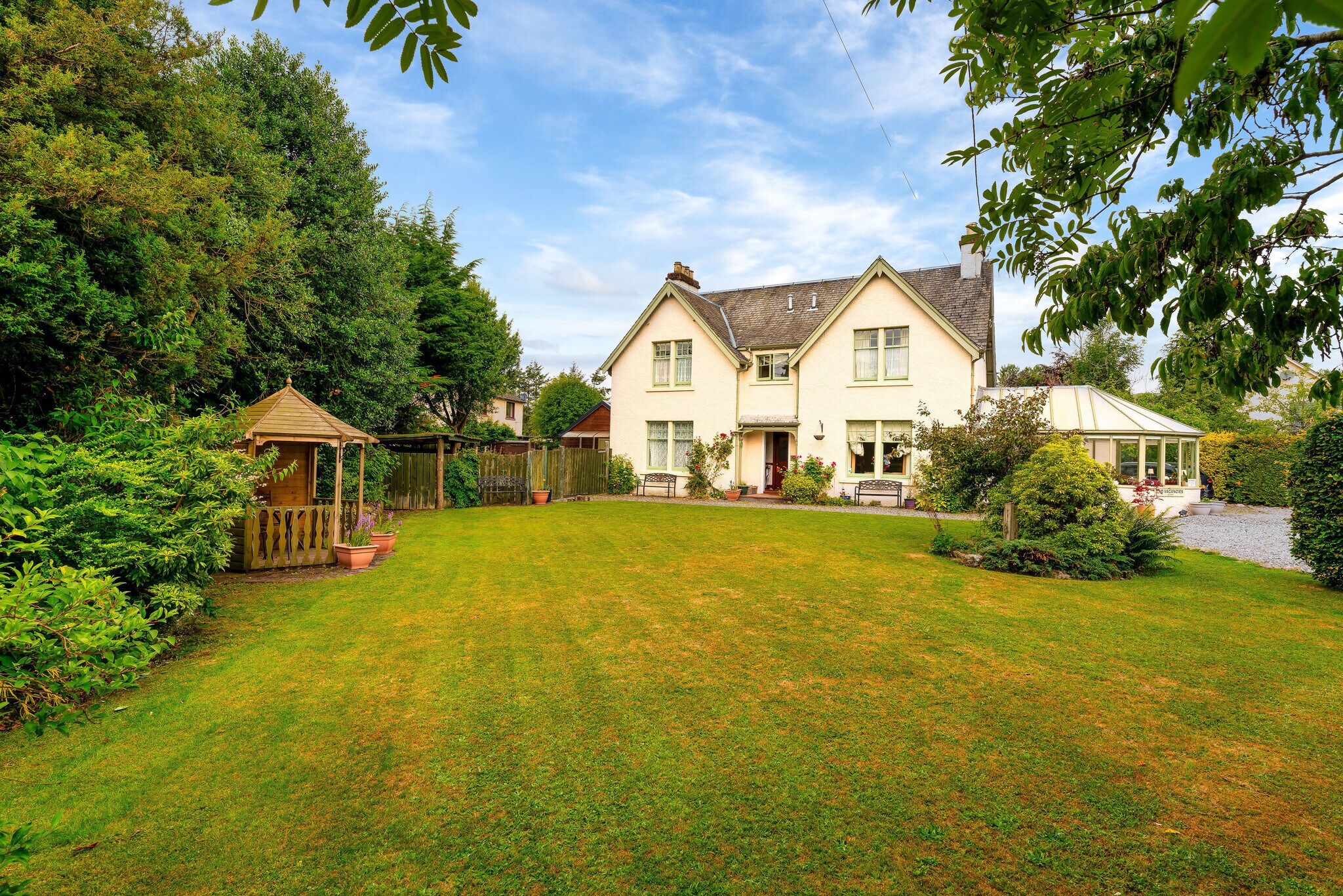 St. Andrews Crescent, Pitlochry en venta Foto del edificio- Imagen 1 de 14