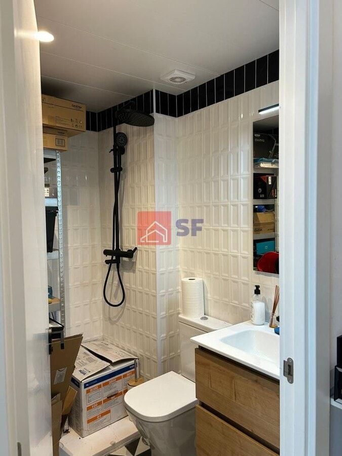 Madrid, MAD 28028 - Unidad 3 -  - Foto del interior - Image 1 of 4