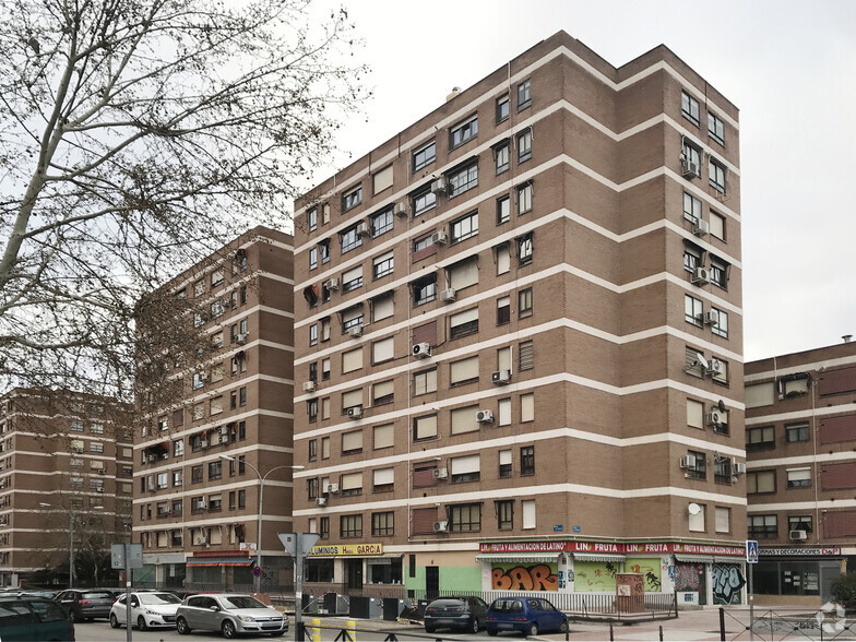 Plaza de la Albufera, 7, Fuenlabrada, Madrid en alquiler - Foto del edificio - Imagen 2 de 2