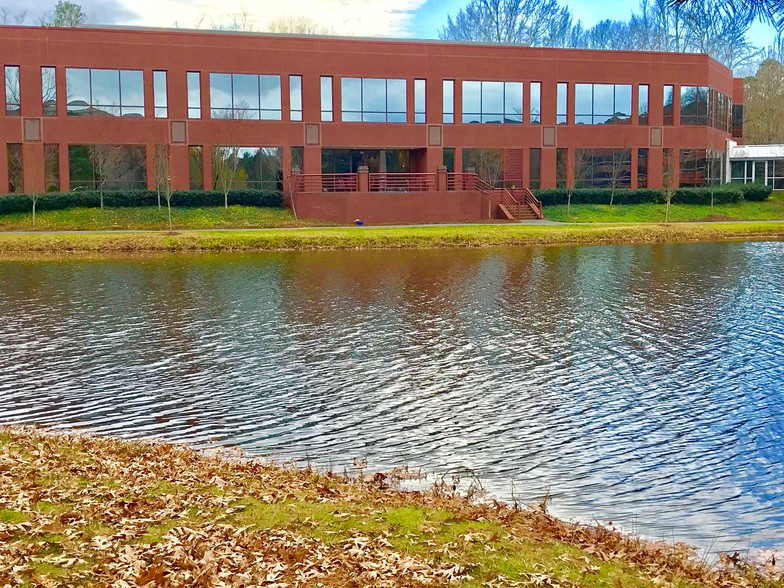 4401 Waterfront Dr, Glen Allen, VA en alquiler - Foto del edificio - Imagen 3 de 26