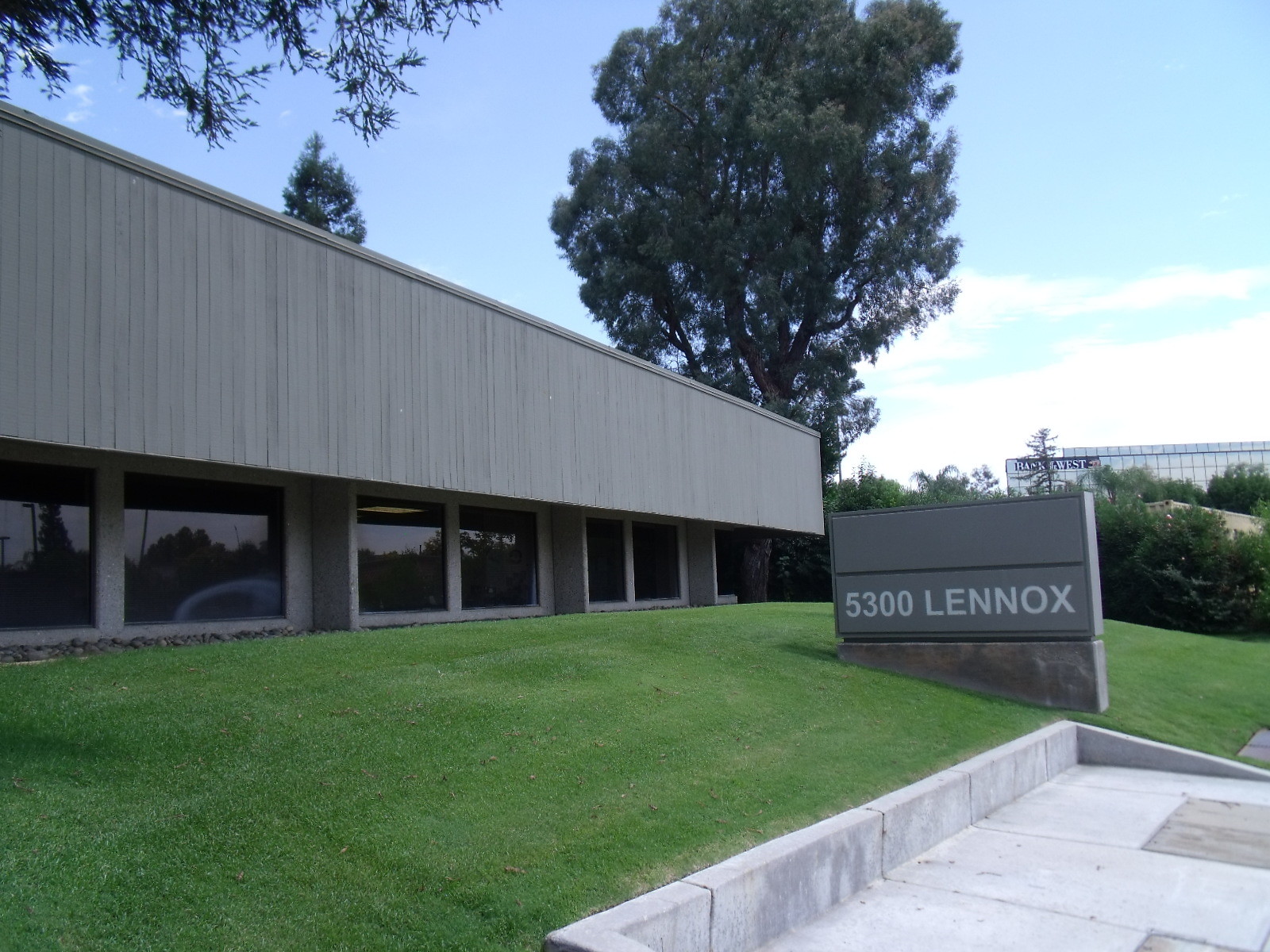 5300 Lennox Ave, Bakersfield, CA en venta Foto principal- Imagen 1 de 20