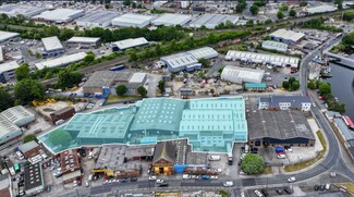 Más detalles de 48 Thornes Lane, Wakefield - Nave en venta