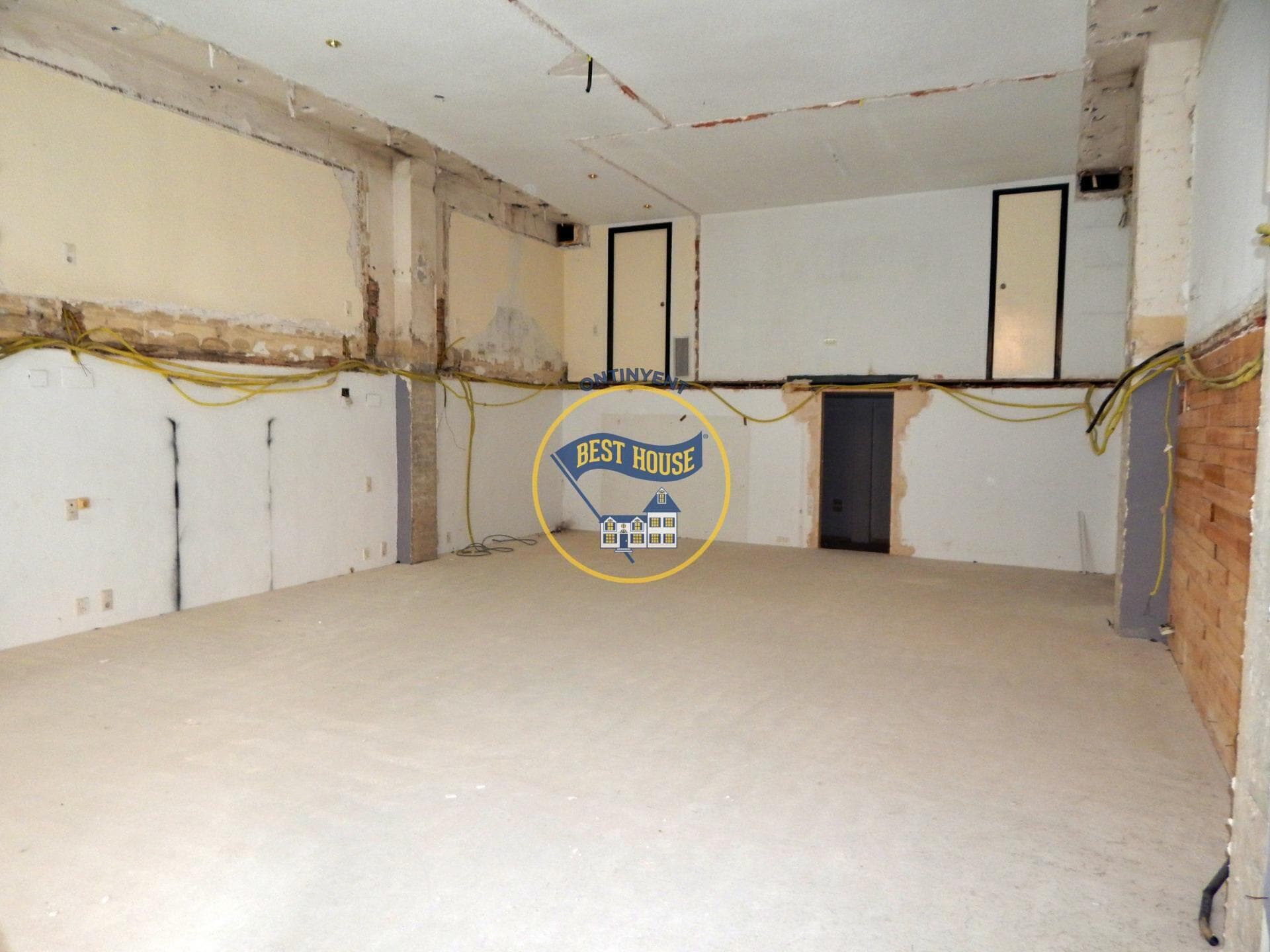 Local en Ontinyent, Valencia en alquiler Foto principal- Imagen 1 de 12