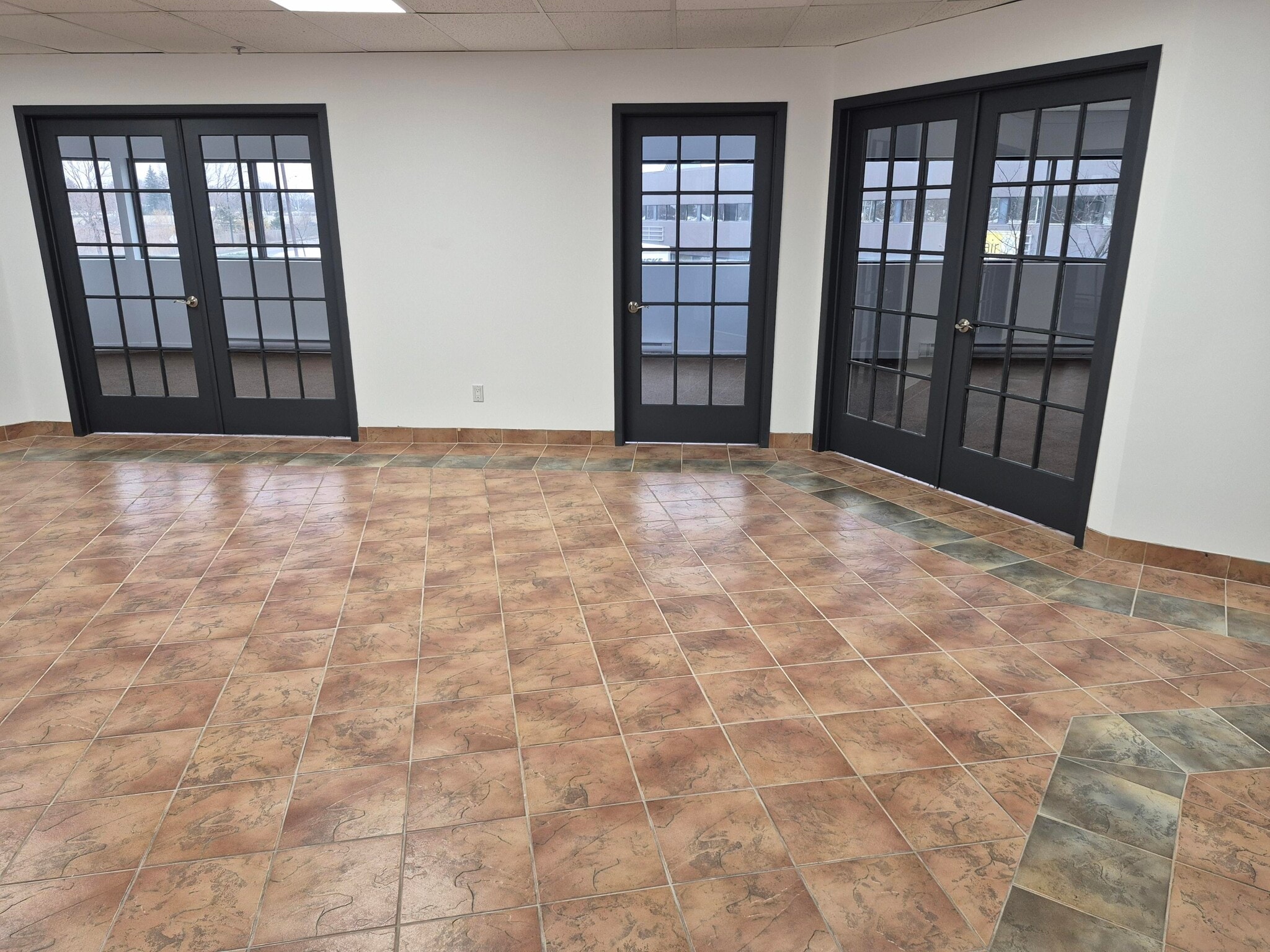 2500 Rue Jean-Perrin, Québec, QC en alquiler Foto del interior- Imagen 1 de 3