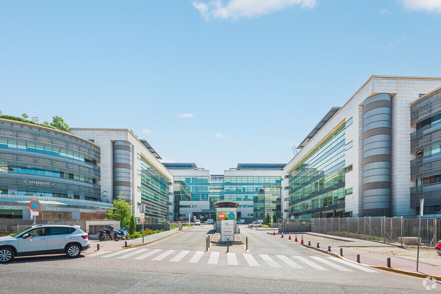 Oficina en Alcobendas, Madrid en venta - Foto del edificio - Imagen 2 de 3
