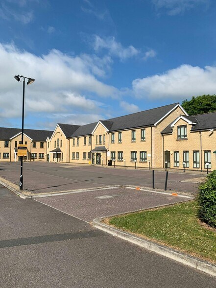 6 Tetbury Rd, Cirencester en alquiler - Foto del edificio - Imagen 3 de 12