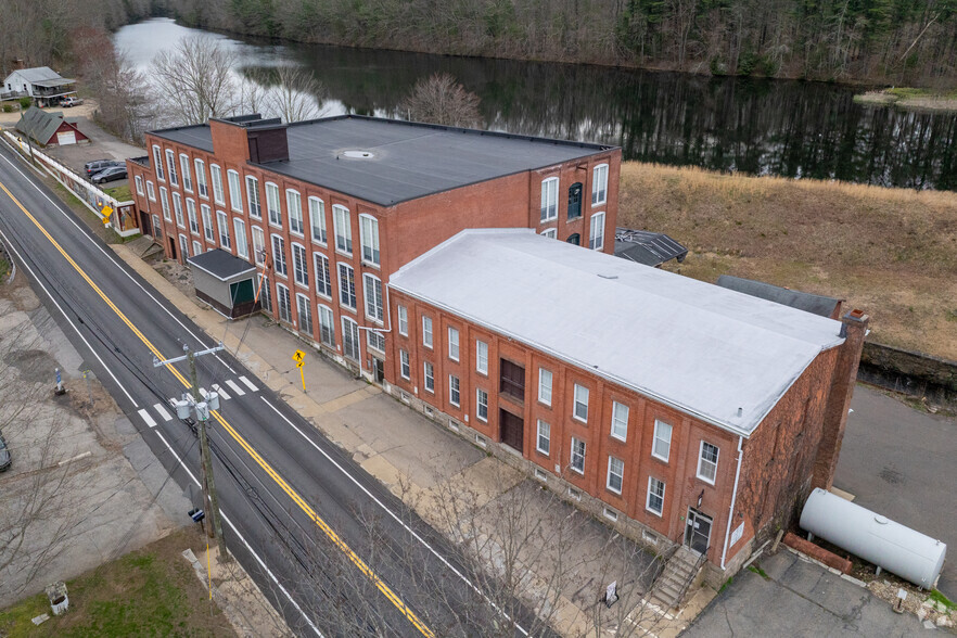 156 River Rd, Willington, CT en venta - Foto del edificio - Imagen 1 de 18