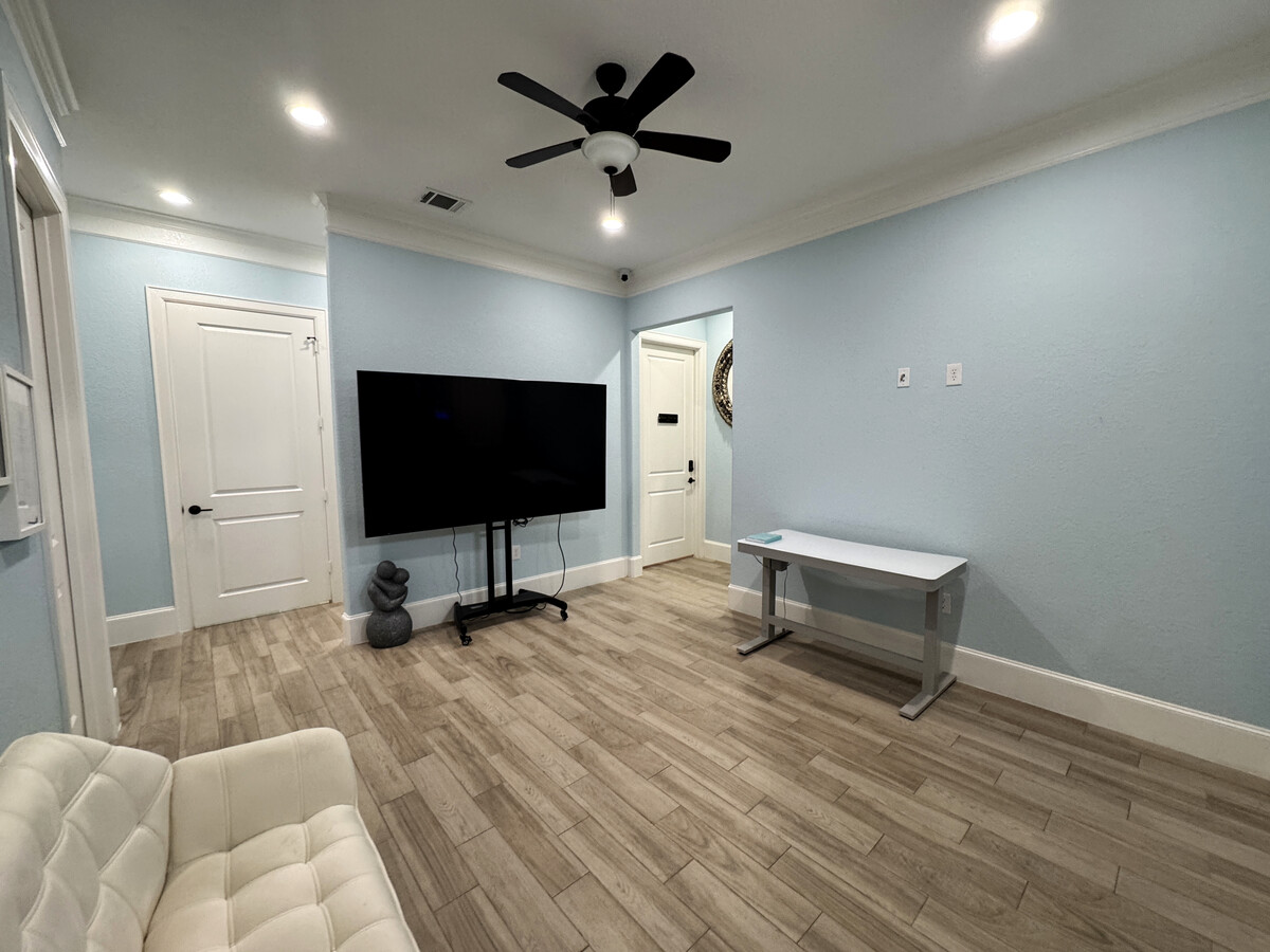 12254 Queenston Blvd, Houston, TX 77095 - Unidad G -  - Foto del interior - Image 1 of 14