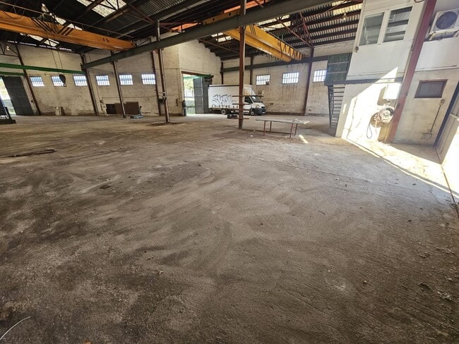 Más detalles de Nave en alquiler