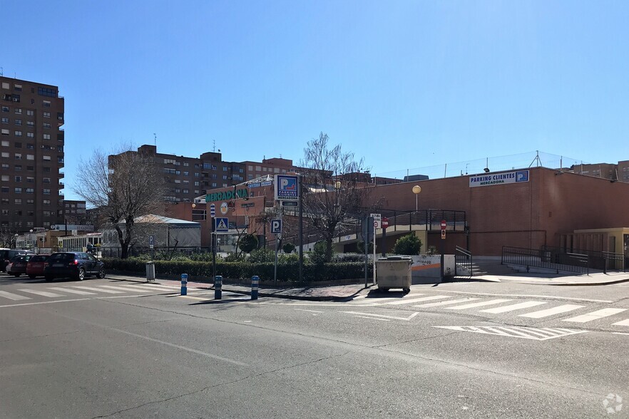 Avenida Constitución, 19, Talavera De La Reina, Toledo en alquiler - Foto del edificio - Imagen 2 de 4