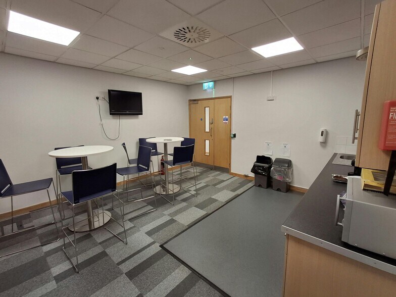 Crow Arch Ln, Ringwood en alquiler - Foto del edificio - Imagen 2 de 10