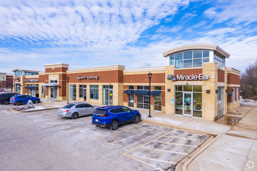 15040-15200 W Greenfield Ave, Brookfield, WI en alquiler - Foto del edificio - Imagen 1 de 5