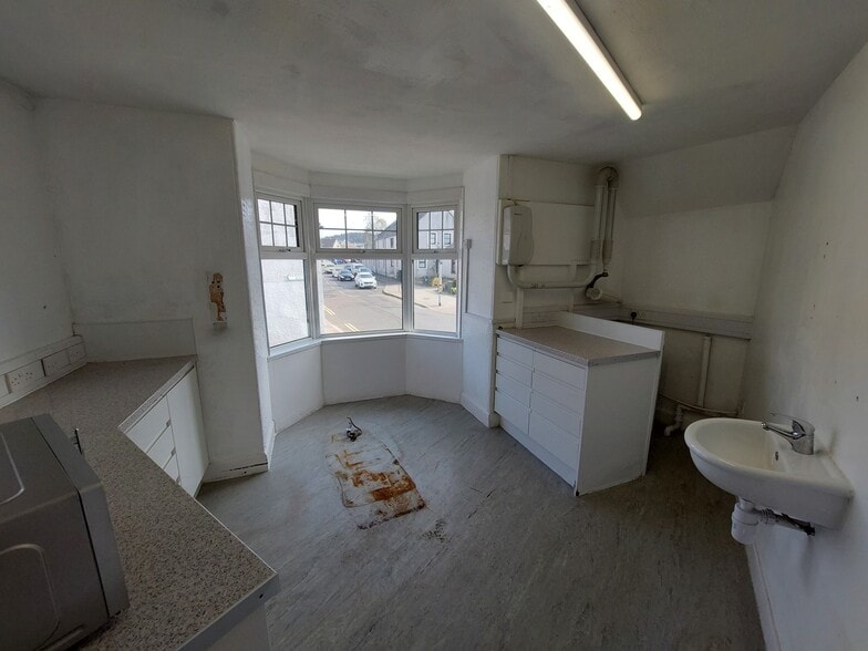 1 Kilmarnock Rd, Mauchline en venta - Foto del edificio - Imagen 2 de 4