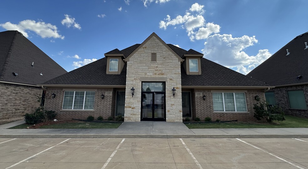 15108 Traditions Blvd, Edmond, OK en alquiler - Foto del edificio - Imagen 1 de 8