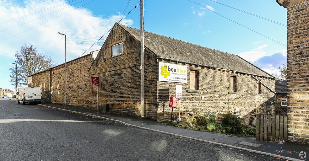 225-229 Longwood Rd, Huddersfield en alquiler - Foto del edificio - Imagen 2 de 3