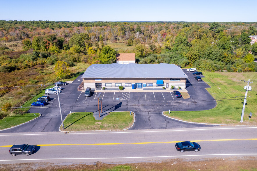 793 W Center St, West Bridgewater, MA en venta - Foto del edificio - Imagen 1 de 6